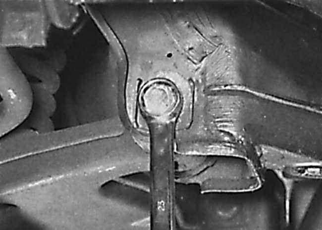 Ремонт мерседес 124 : прокачка гидравлической тормозной системы mercedes w124