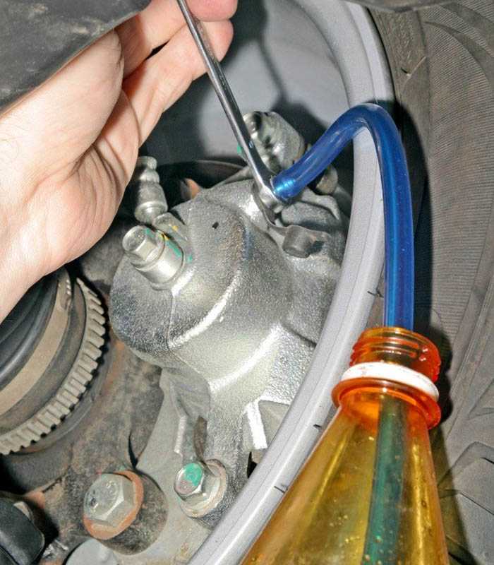 Mercedes ml w164 с 2005, ремонт тормозов инструкция онлайн