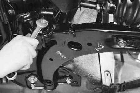 Задней ступицы - снятие и установка  | подвеска и рулевое управление | mercedes-benz w202 (c class)